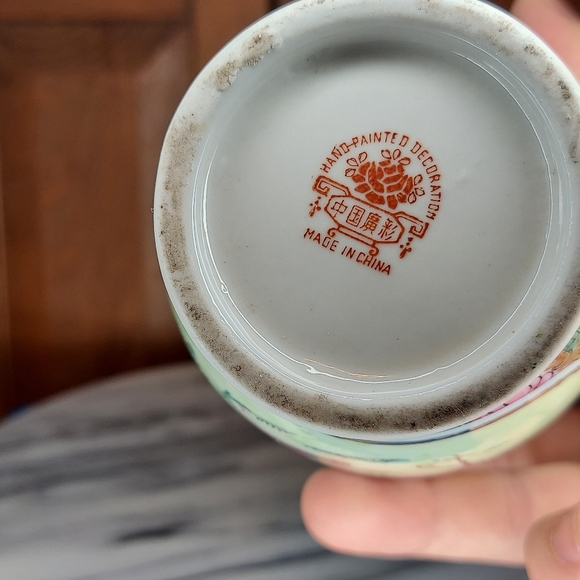 Hand Painted Vase - Picture 9 of 10